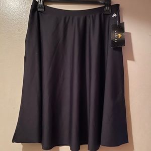 Women’s pull on rehearsal skirt NWT